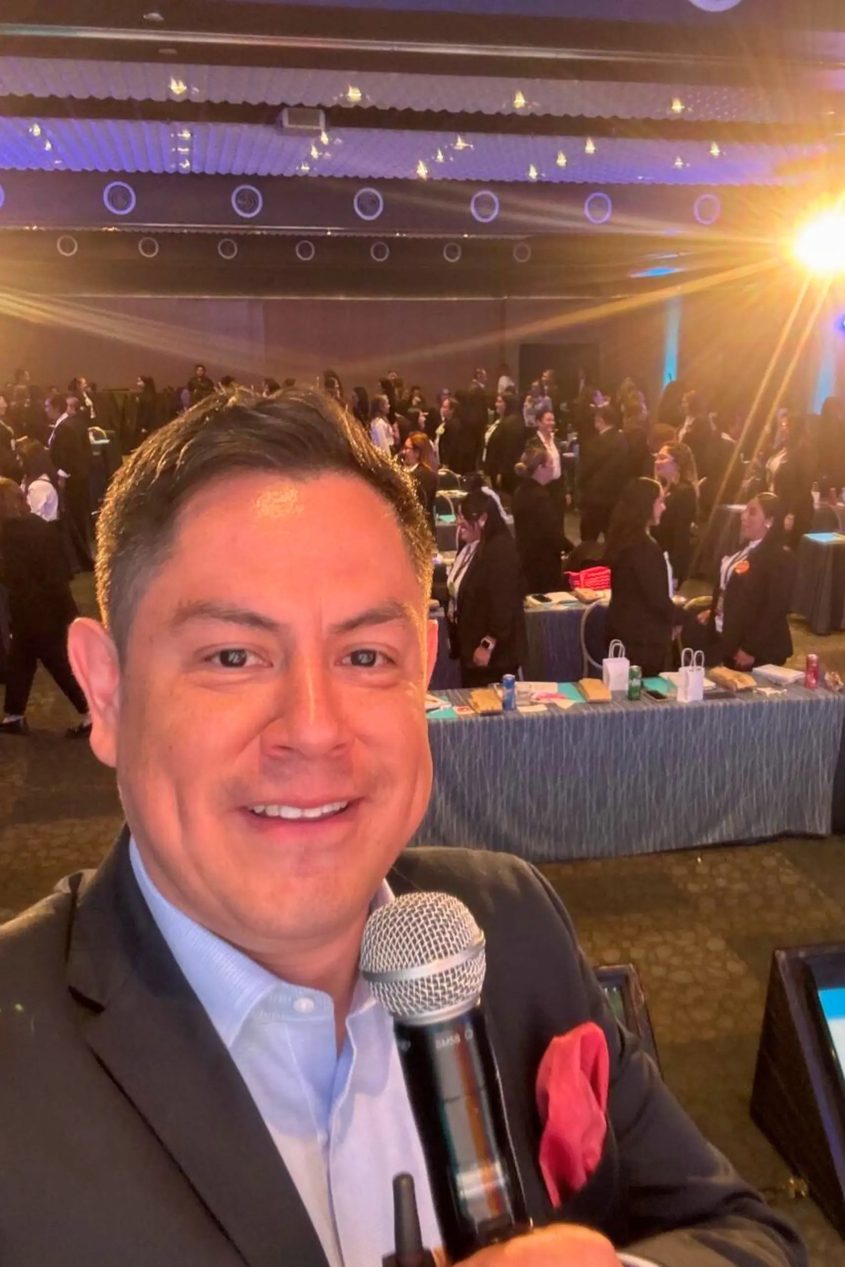 Conferencia Personalizada con Arturo López