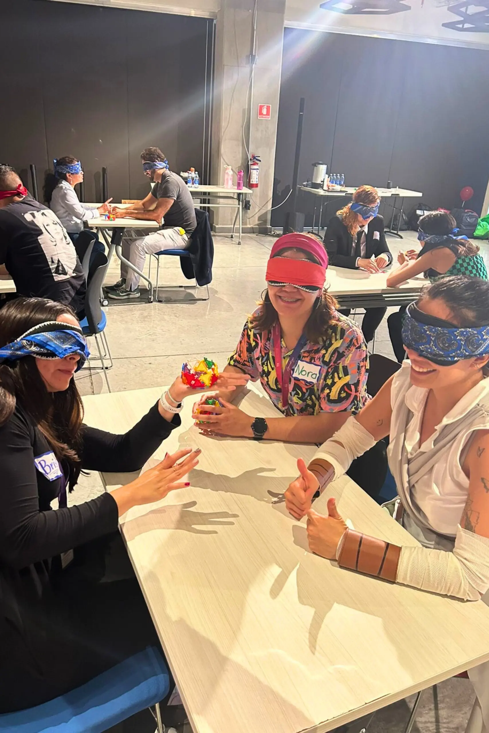 Team Building Equipo a Ciegas Confianza y Comunicación