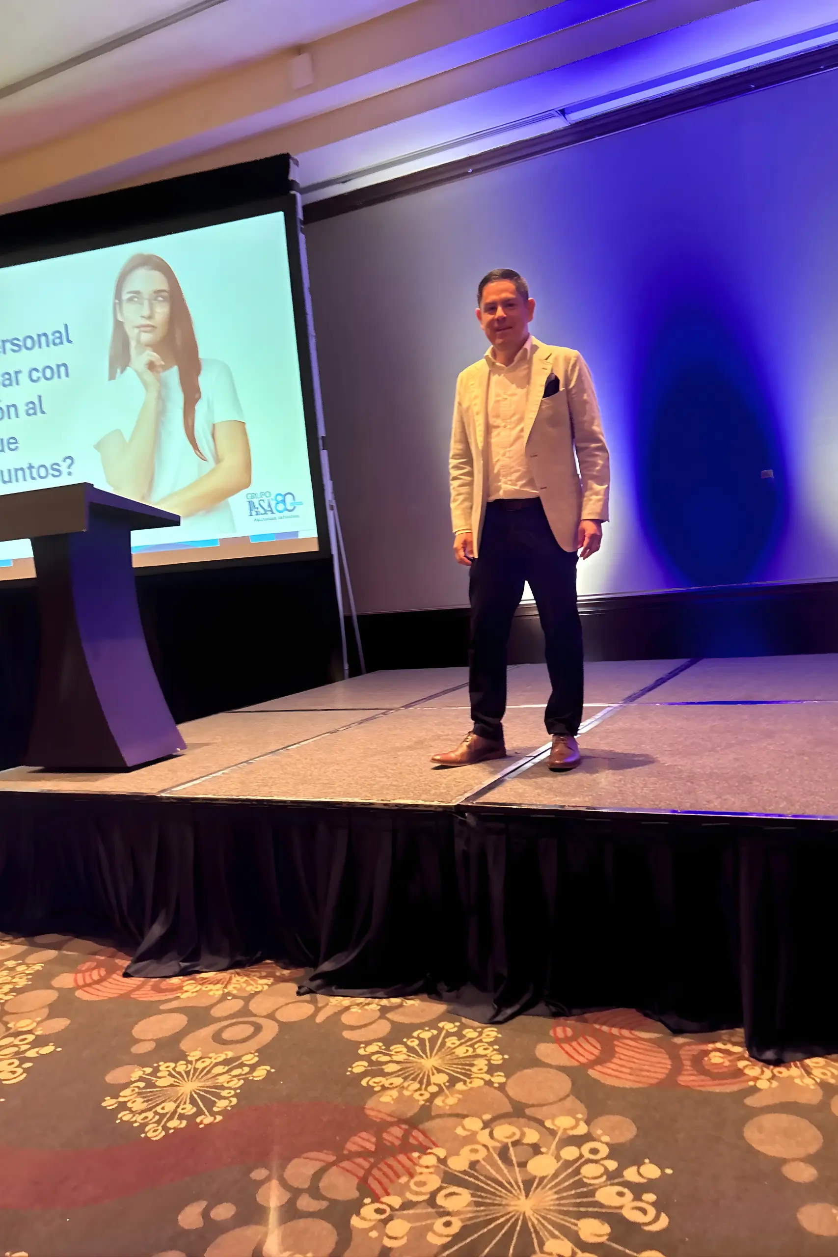 Conferencista Motivacional Arturo Lopez México